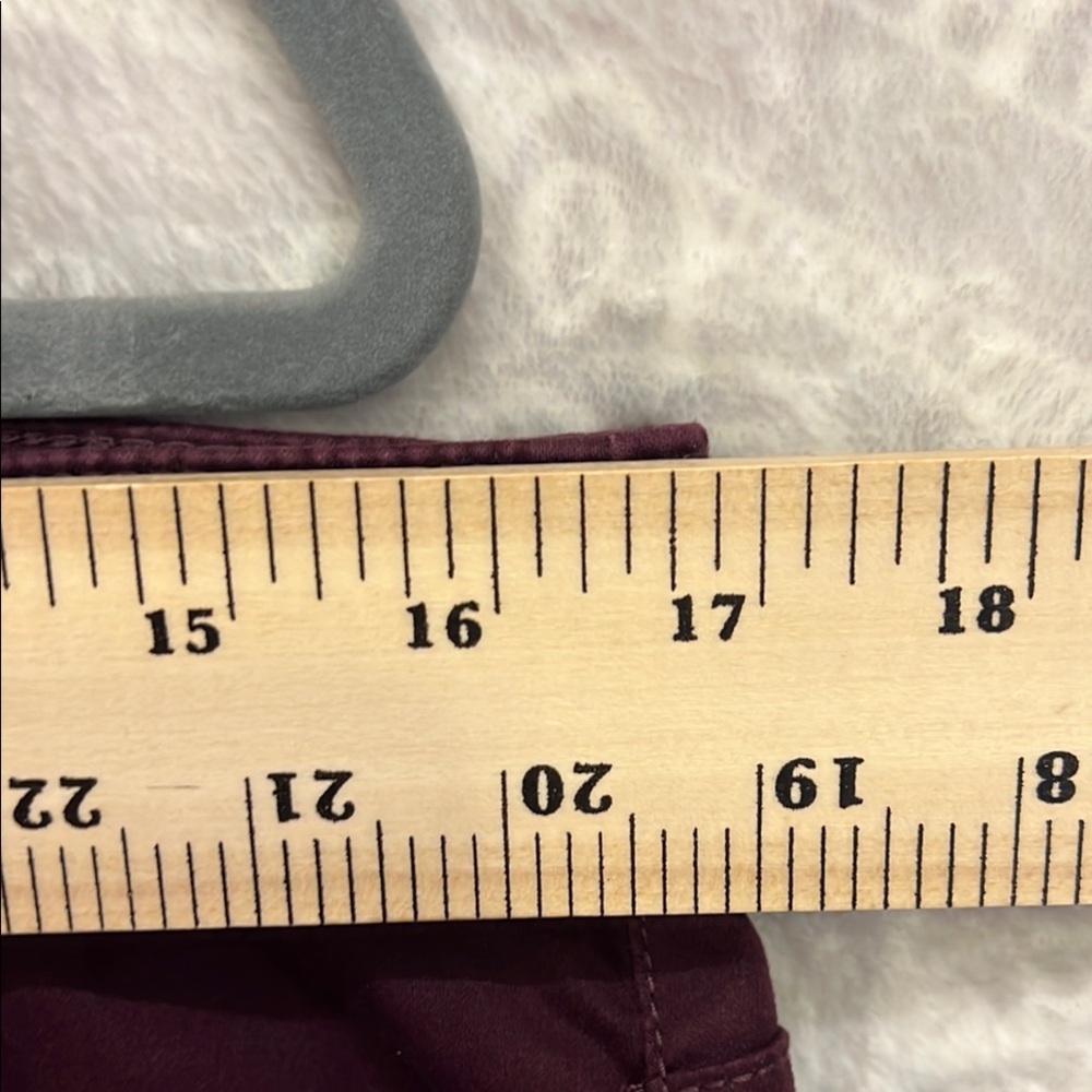 Chico's Dark Burgundy Straight Leg Pants Size 1.5R M 10 - Picture 7 of 10